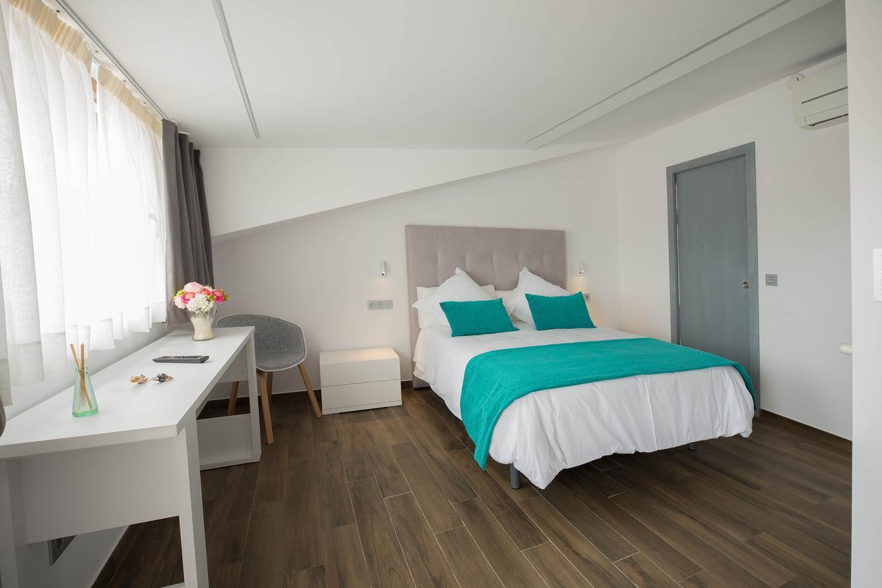 Hotel Duque De Calabria Мансанера Экстерьер фото